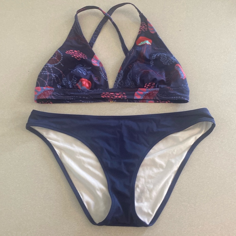 Bikini top and bottom meundies